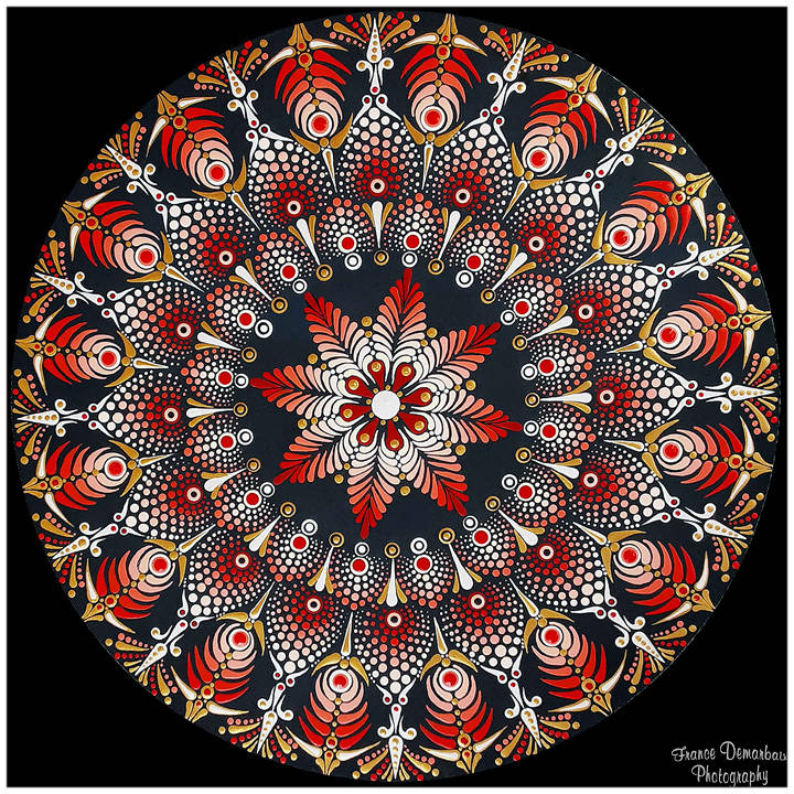 DOT MANDALA 63 - bois 40cm diam