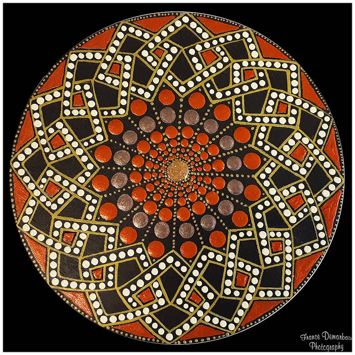 DOT MANDALA 83 - bois 15cm diam