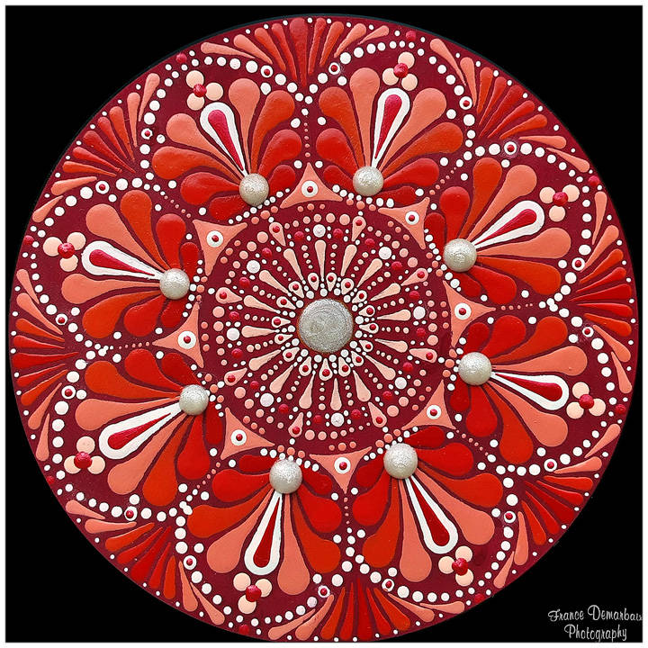 DOT MANDALA 84 - bois 15cm diam
